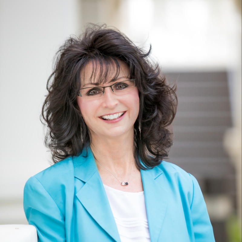Elizabeth A Stern headshot
